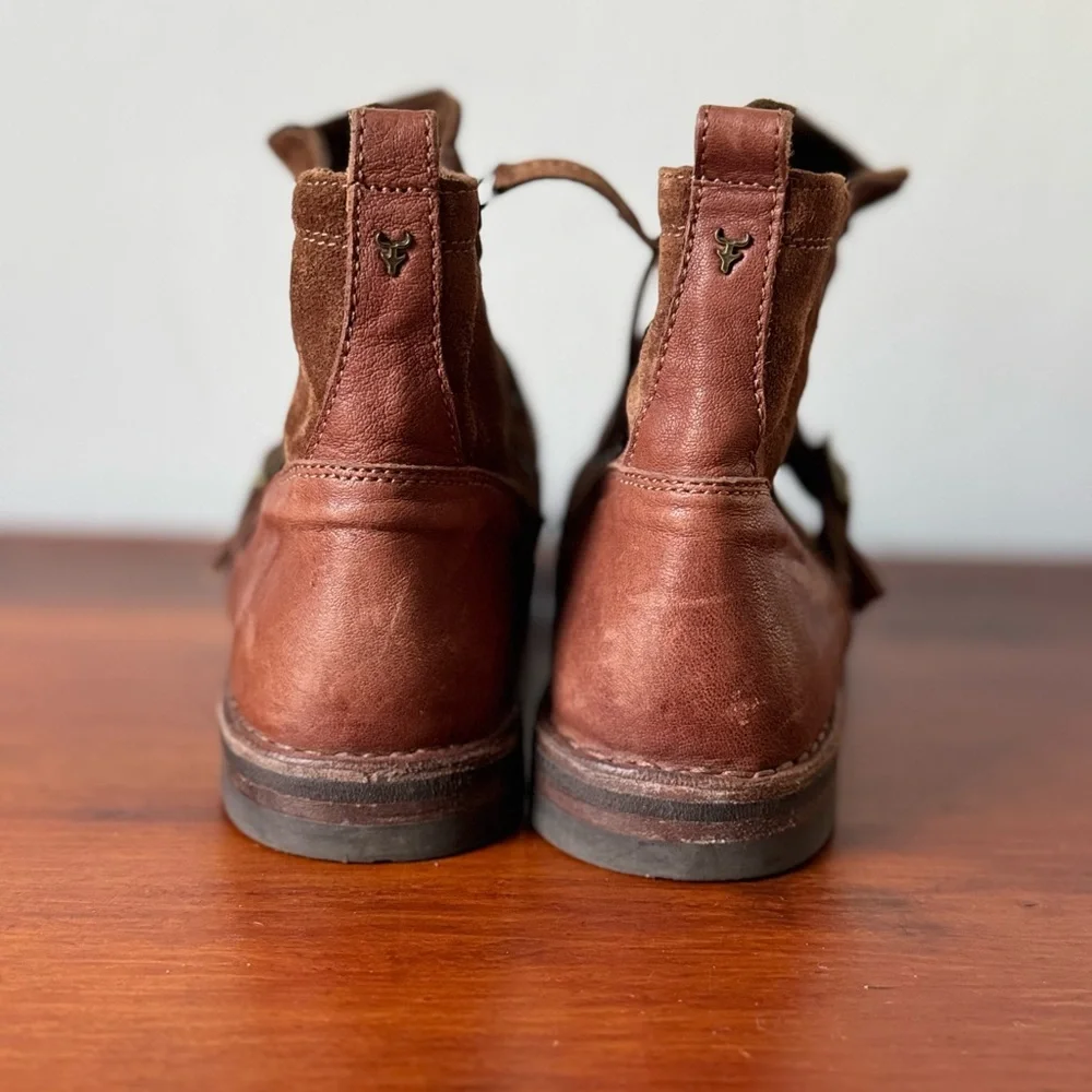Trask Naomi suede brown leather ankle boots, buckles, & vibram soles sz 9.5